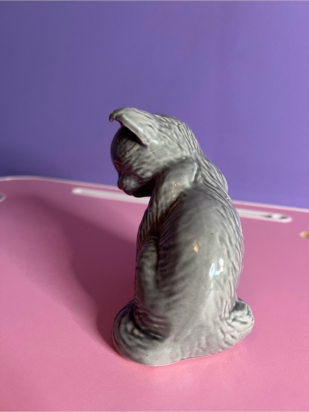 Gray Ceramic Kitten Statue - Picture 2 of 7